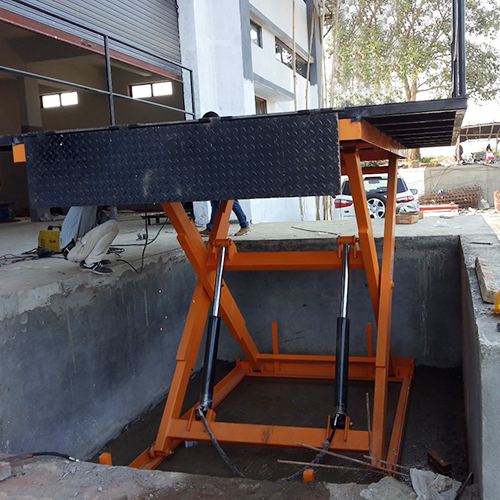 Semi Battery Scissor Lift Table - Attributes: Easy To Operate