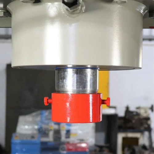750 Ton Four Pillar Type Hydraulic Press