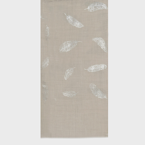 White Silk Wool Foil Print Stole - Feature: Dryclean