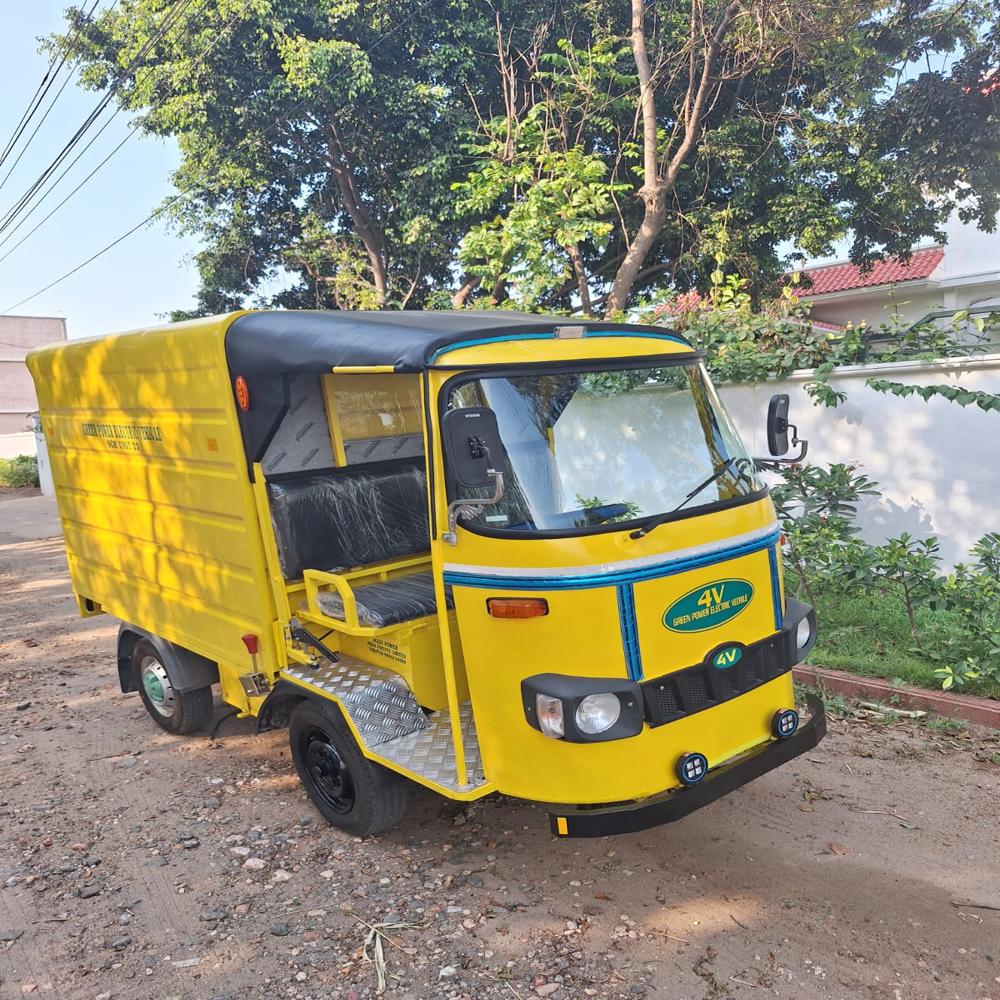 4 WHEELER ELECTRIC AUTO