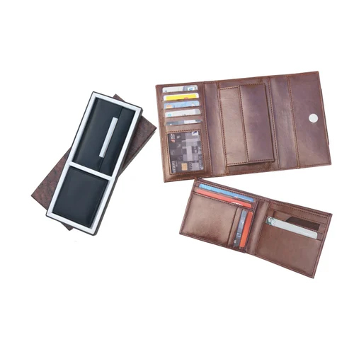 Ladies Waller Gents Wallet With Card Board Box - Color: Brown
