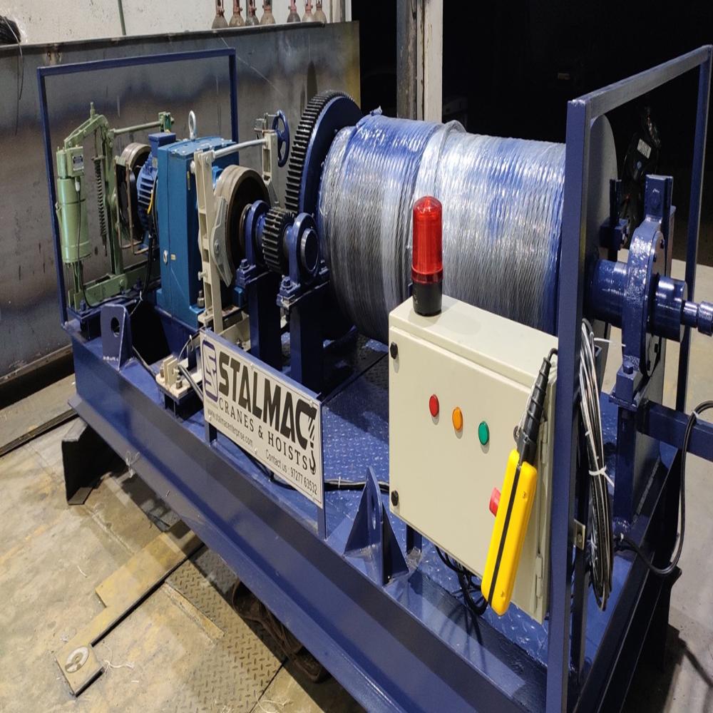 Electric Winch - Color: Blue & Yellow