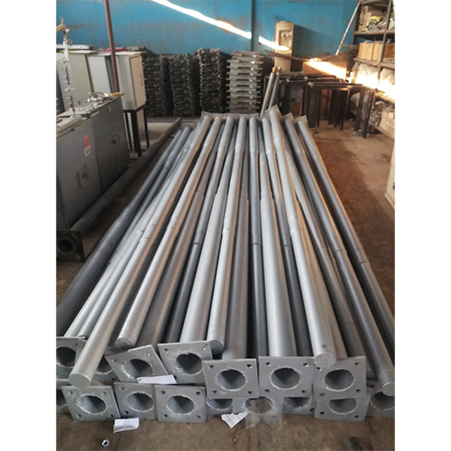 Swaging Tubular Street Light Poles - Color: Silver