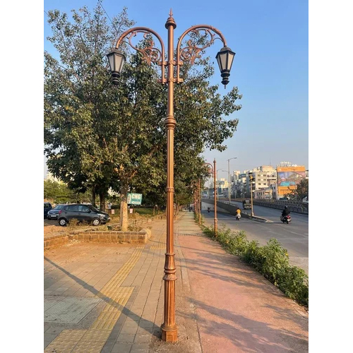 Street Light Pole - Color: Golden