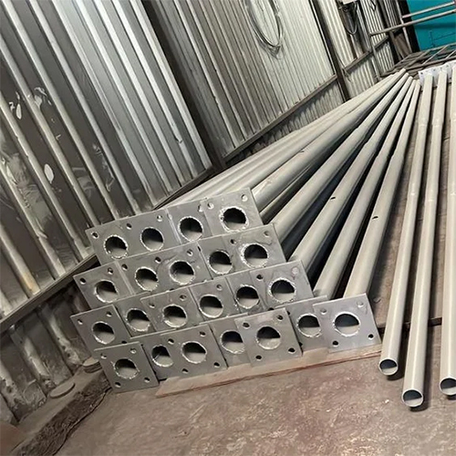 Swaged Steel Tubular Lighting Pole - Color: Silver