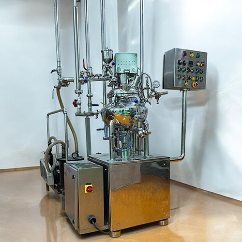 Cosmetic Manufacturing Setup - Automatic Grade: Semi-Automatic