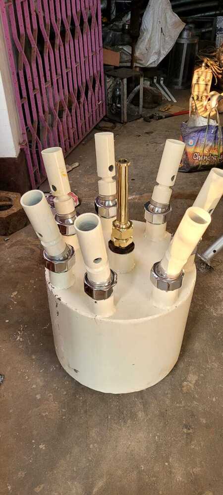 Floating Fountains - Color: Multicolor