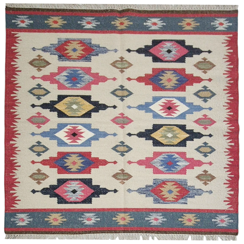 Aakaar Hand Woven Woolen Rug