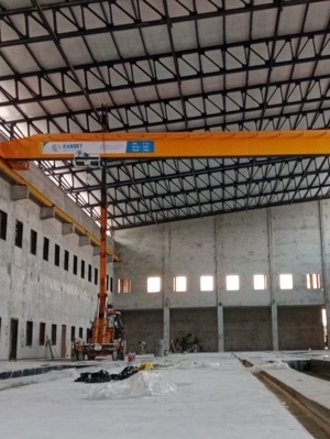 Single Girder Eot Crane - Max. Lifting Load: 10 Tonne