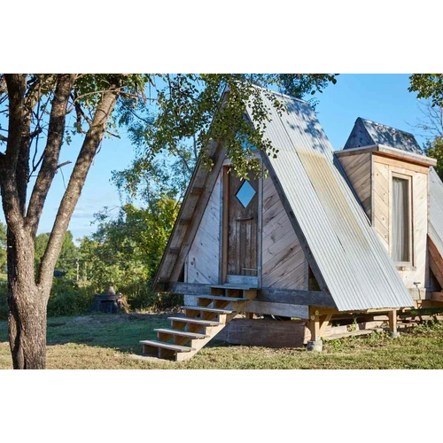 Prefabricated cottage