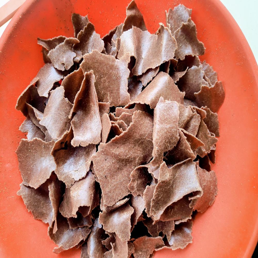 wooden pressed GROUNDNUT OIL CAKE