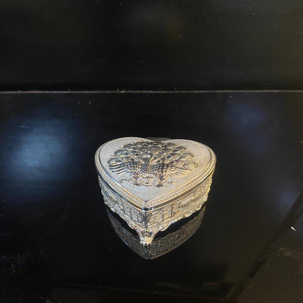Silver Plated Ring Box - Hardness: Yes
