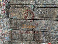PET bottle on bales 80% Clear 20 % Blue Scrap