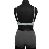 Ladies Seamless Bralette With Hook And Eye