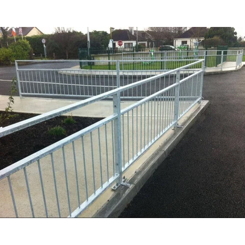 Ms Pedestrian Guard Railing - Color: Silver