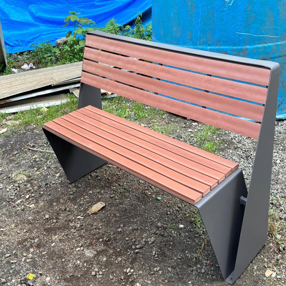 OUTDOOR BENCH