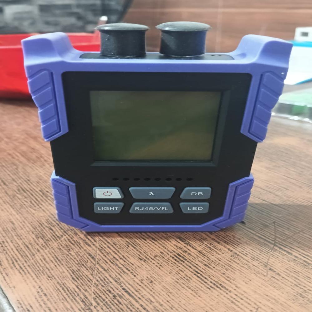 Optical Power Meter - Accuracy: 2 Gm