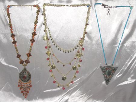 पेंडेंट नेकलेस