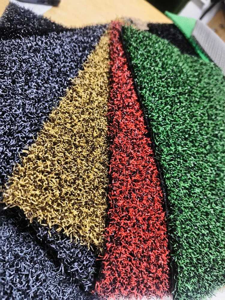 Mono Grass Carpet