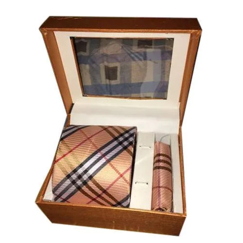 Tie With Pocket Hanky