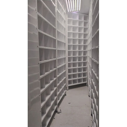 Pigeon Hole Shelving