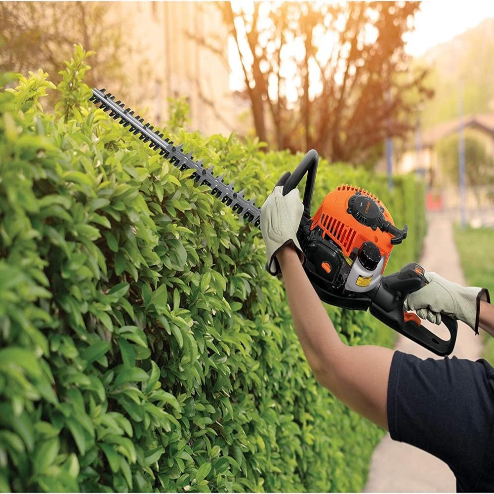 HEDGE TRIMMER