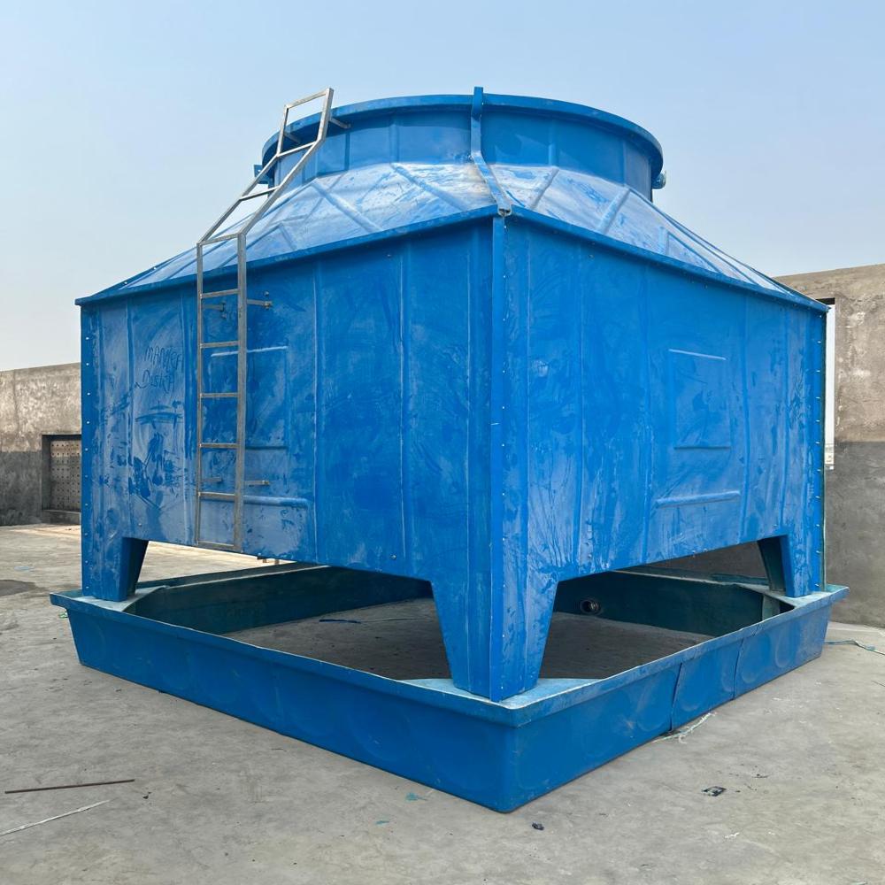 Water Cooling Tower - Color: Blue