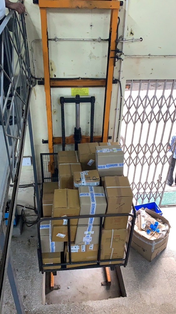 Durable Industrial Platform Lift