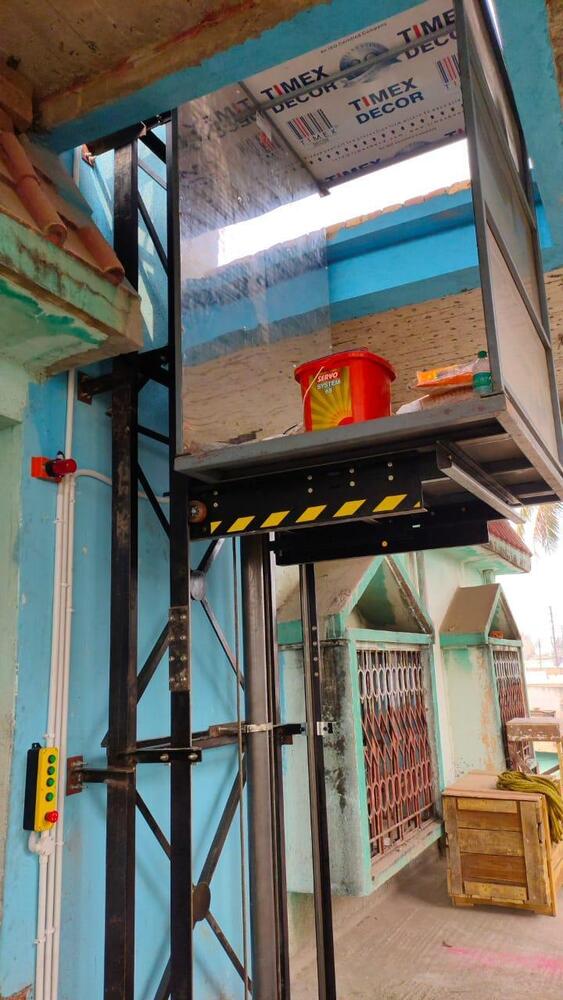 Durable Industrial Platform Lift