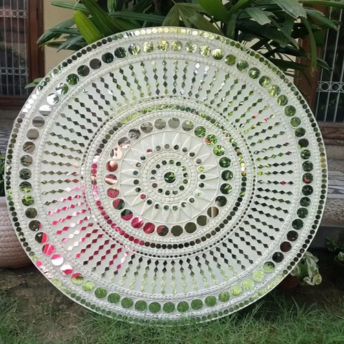 3 Feet Round Mdf Lippan Decor Art - Color: White