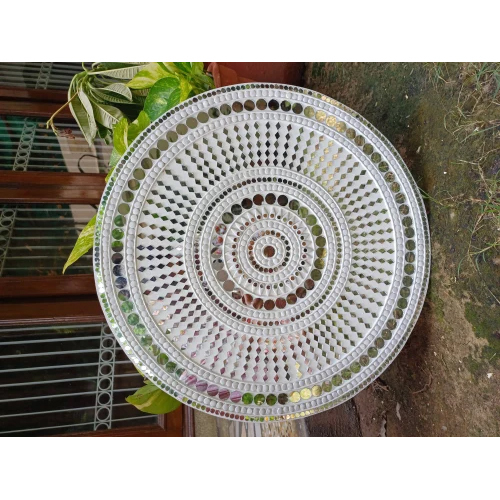 Mud Mirror Work Lippan Art On Wall - Color: White