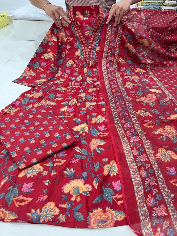 Cambric Cotton Kurti Pant Dupatta Set