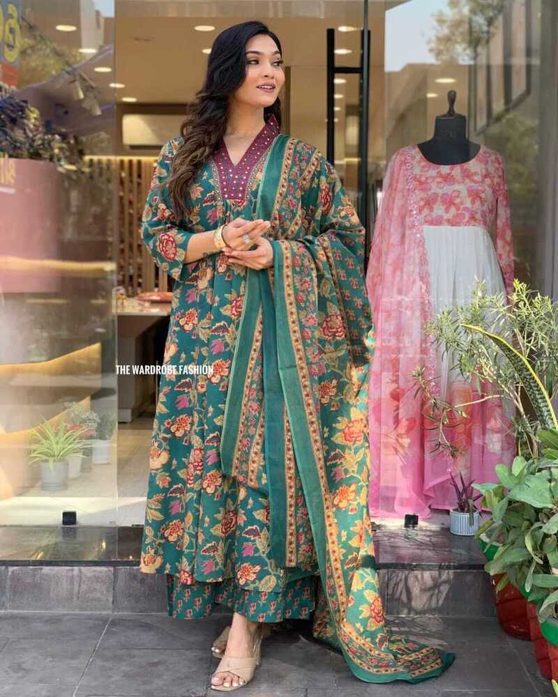 Cambric Cotton Kurti Pant Dupatta Set