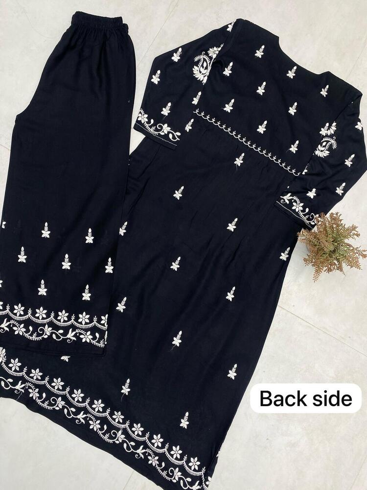 SUMMER RUNNING WEAR SPECIAL TRENDING KURTA PLAZZO SET WITH  EMBROIDERY THREAD WORK