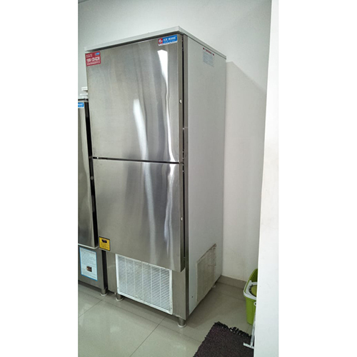 Commercial Vertical Deep Freezer