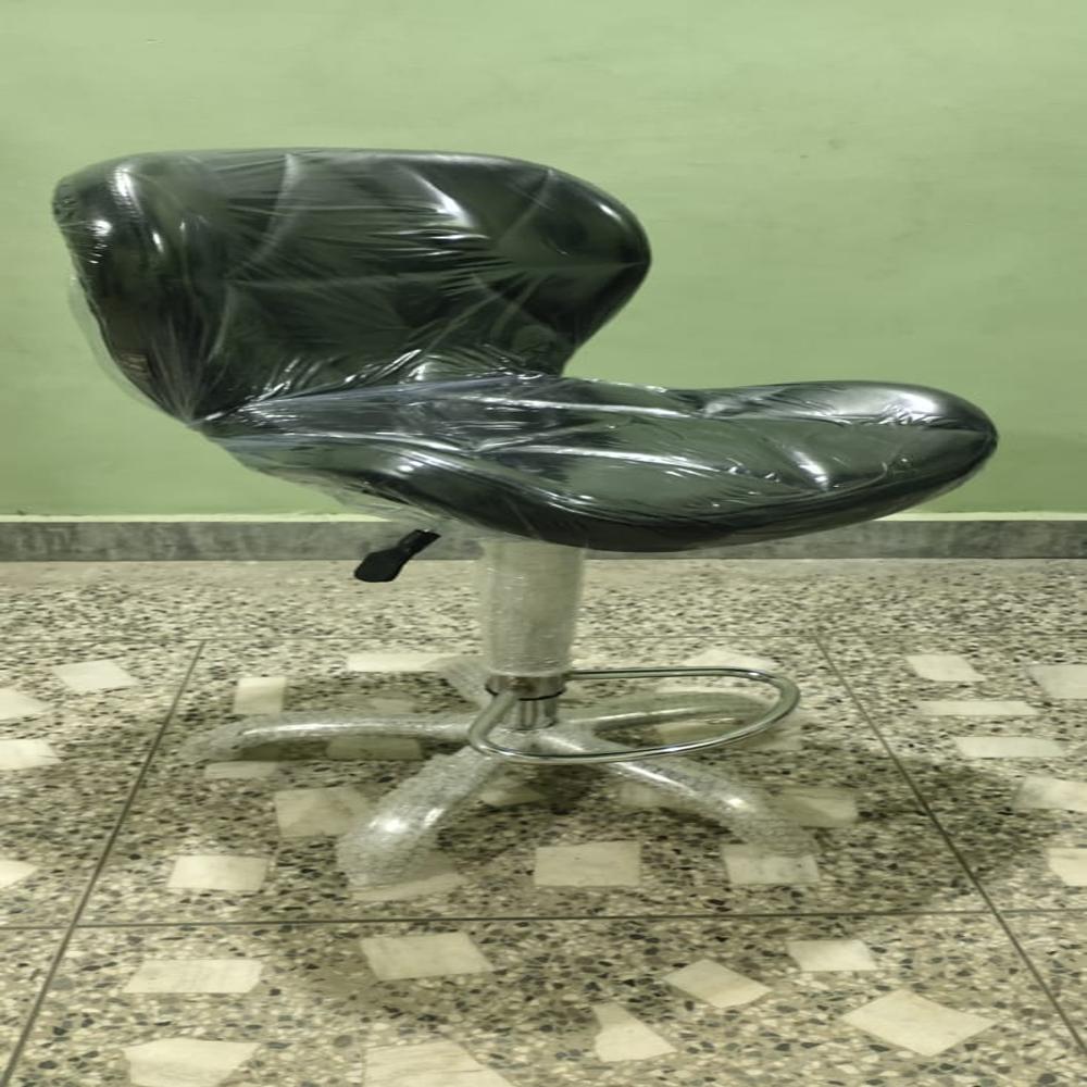 Bar Stool - Color: Black Seat With Chrome Base