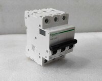 Schneider 3 Poll MCB