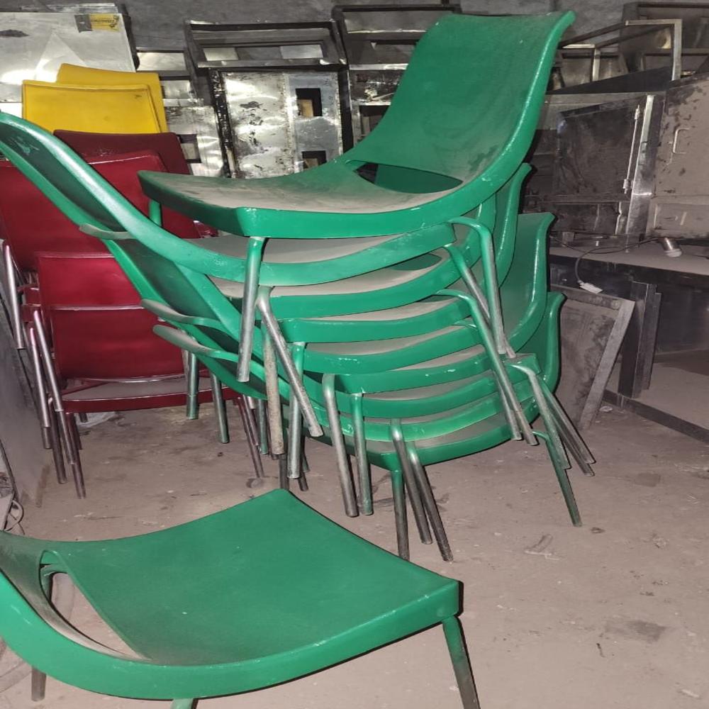 Chairs Table Set - Color: Green
