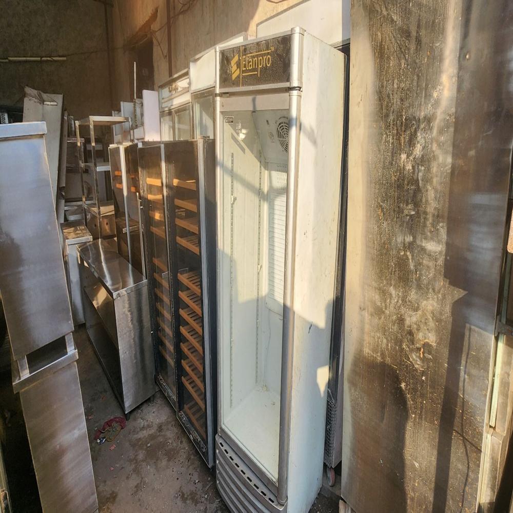Vertical Fridge - Material: Pvc