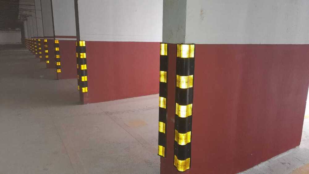 Rubber Column Corner Guard - Color: Yellow
