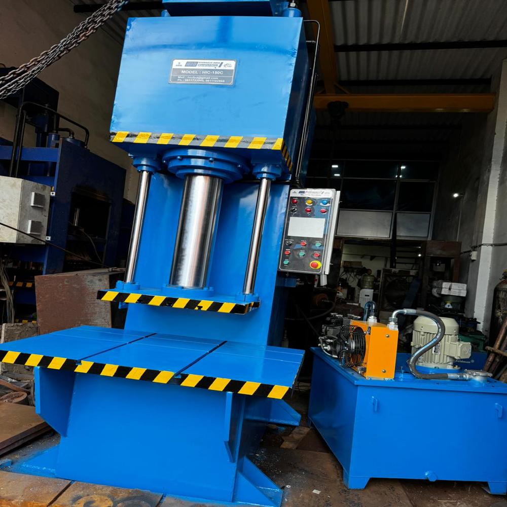 200 Ton Hydraulic Deep Drawing Press - Color: Gray