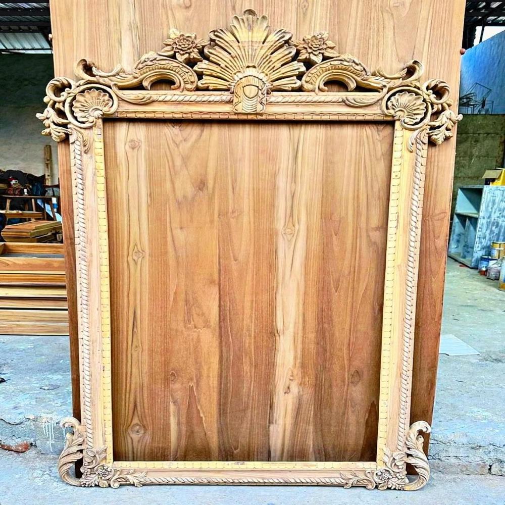 Luxury Hand-Carved Wooden Mirror Frame