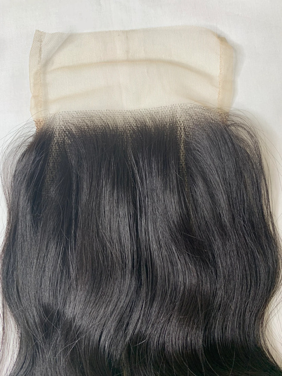 Indian 100% Human Hair 5X5 Lace Closure Wavy With Invisible Knots
