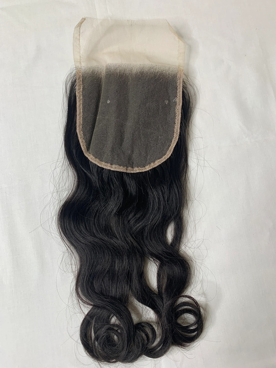 Indian 100% Human Hair 5X5 Lace Closure Wavy With Invisible Knots