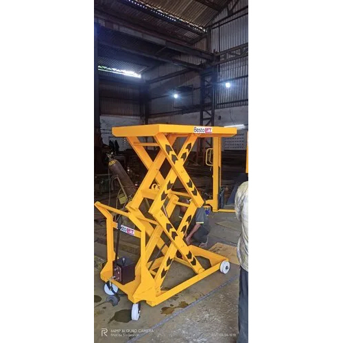 Die Loader Lift Table - Color: Yellow