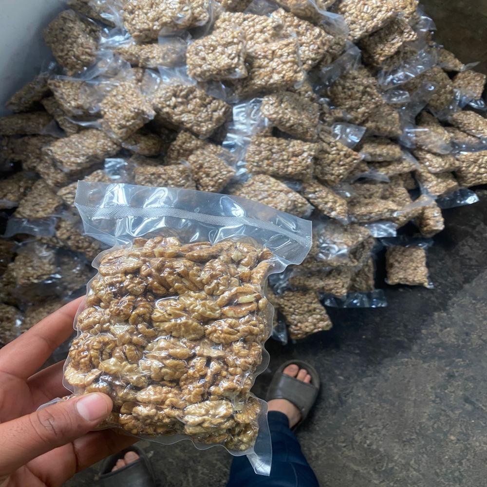 Walnut Giri