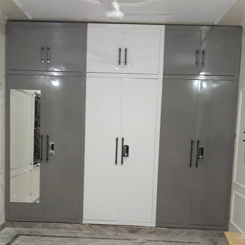 6 Door Wall Fitting Almirah
