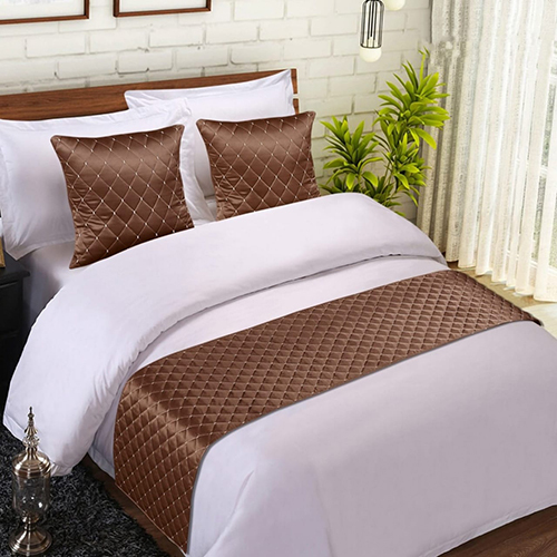 Quilted Satin Bed Runner - Color: White & Brown