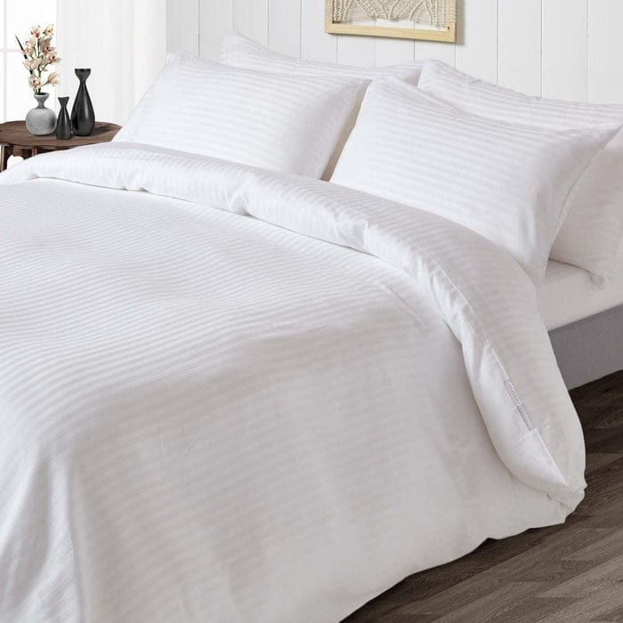 White Duvets Cover - Feature: Water Absorption