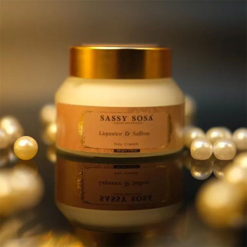Day Cream - 100% Herbal Off White With Herbal Extracts For All Skin Types